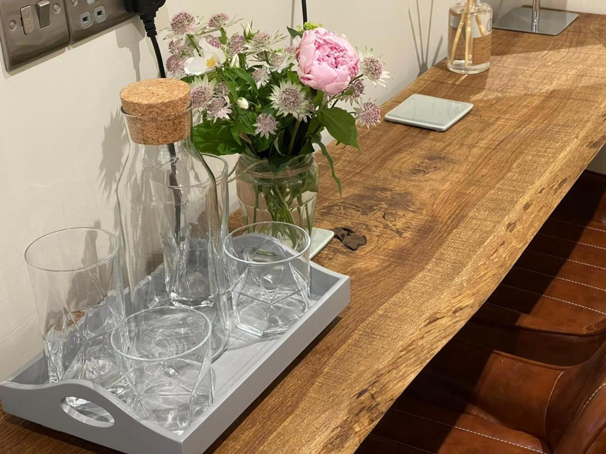 泰特伯里 Trouble House酒店 外观 照片